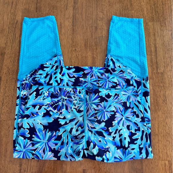 Lilly Pulitzer Luxletic Weekender Midi Leggings SZ S Bright Navy In Too Deep - Picture 4 of 15